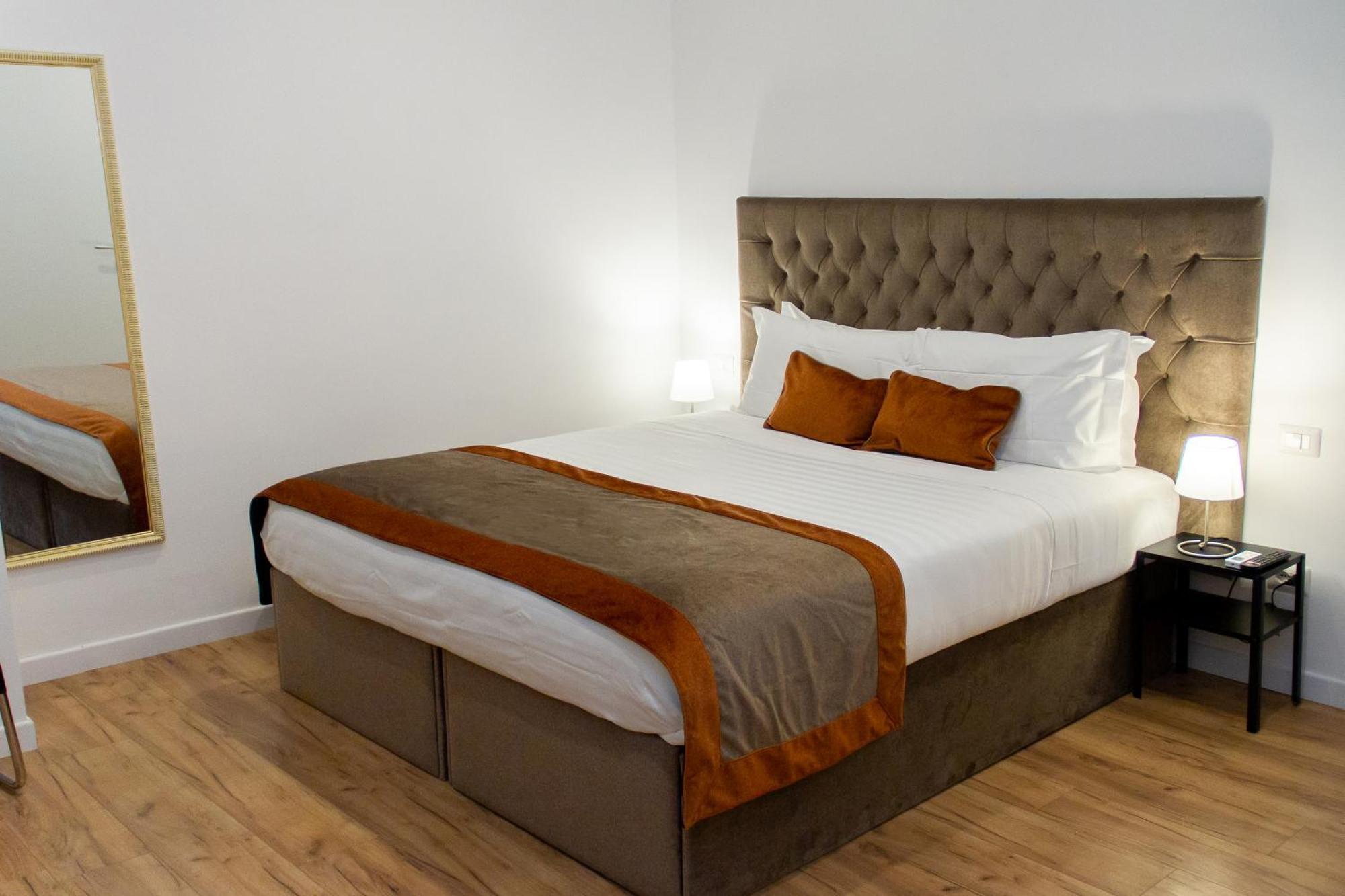 Home At Rome St. Peter Rooms&Apartment Екстер'єр фото