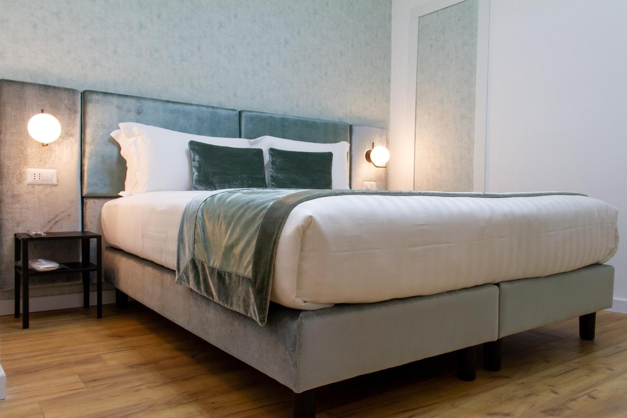 Home At Rome St. Peter Rooms&Apartment Екстер'єр фото