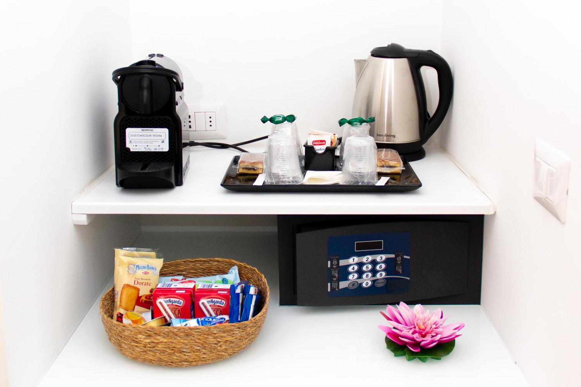 Home At Rome St. Peter Rooms&Apartment Екстер'єр фото