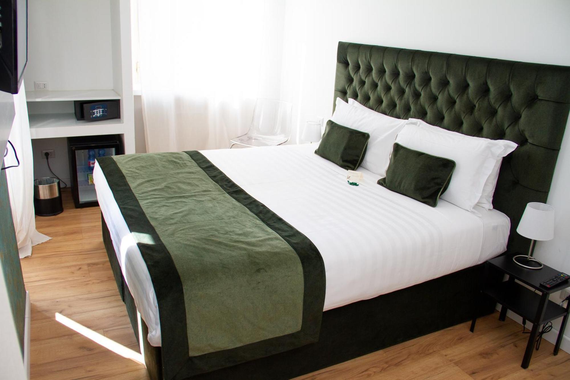 Home At Rome St. Peter Rooms&Apartment Екстер'єр фото