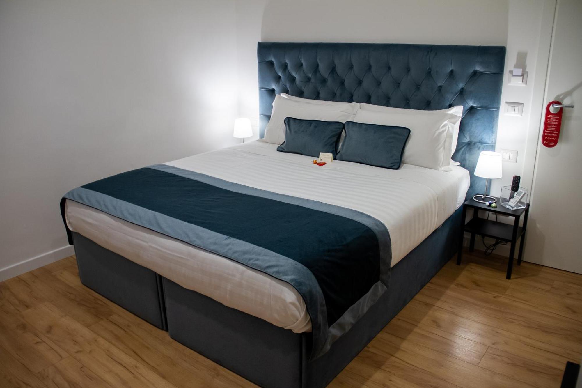 Home At Rome St. Peter Rooms&Apartment Екстер'єр фото