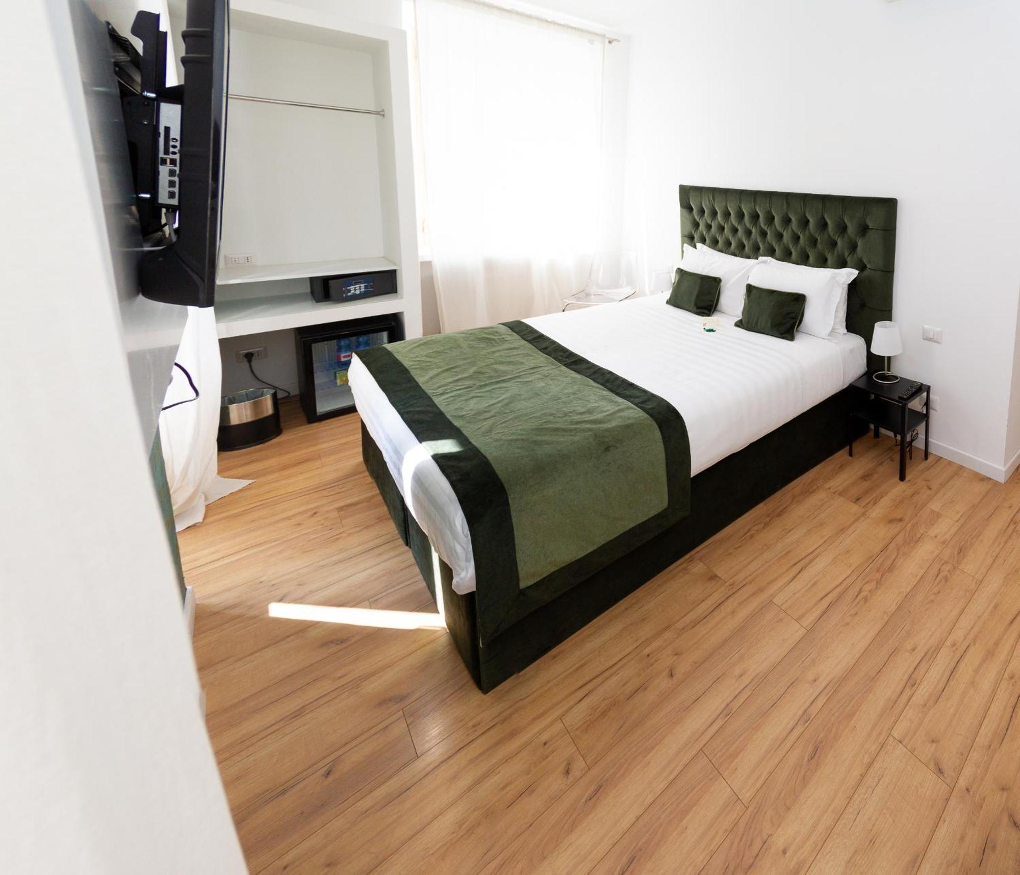 Home At Rome St. Peter Rooms&Apartment Екстер'єр фото