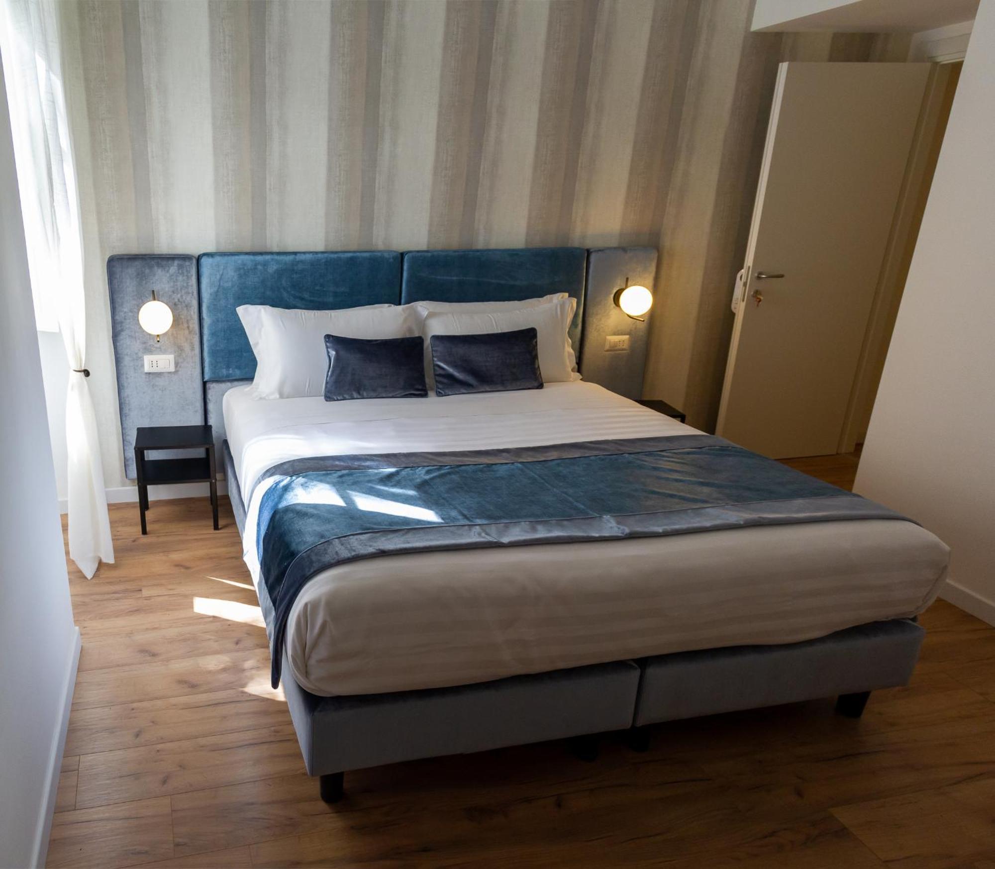 Home At Rome St. Peter Rooms&Apartment Екстер'єр фото